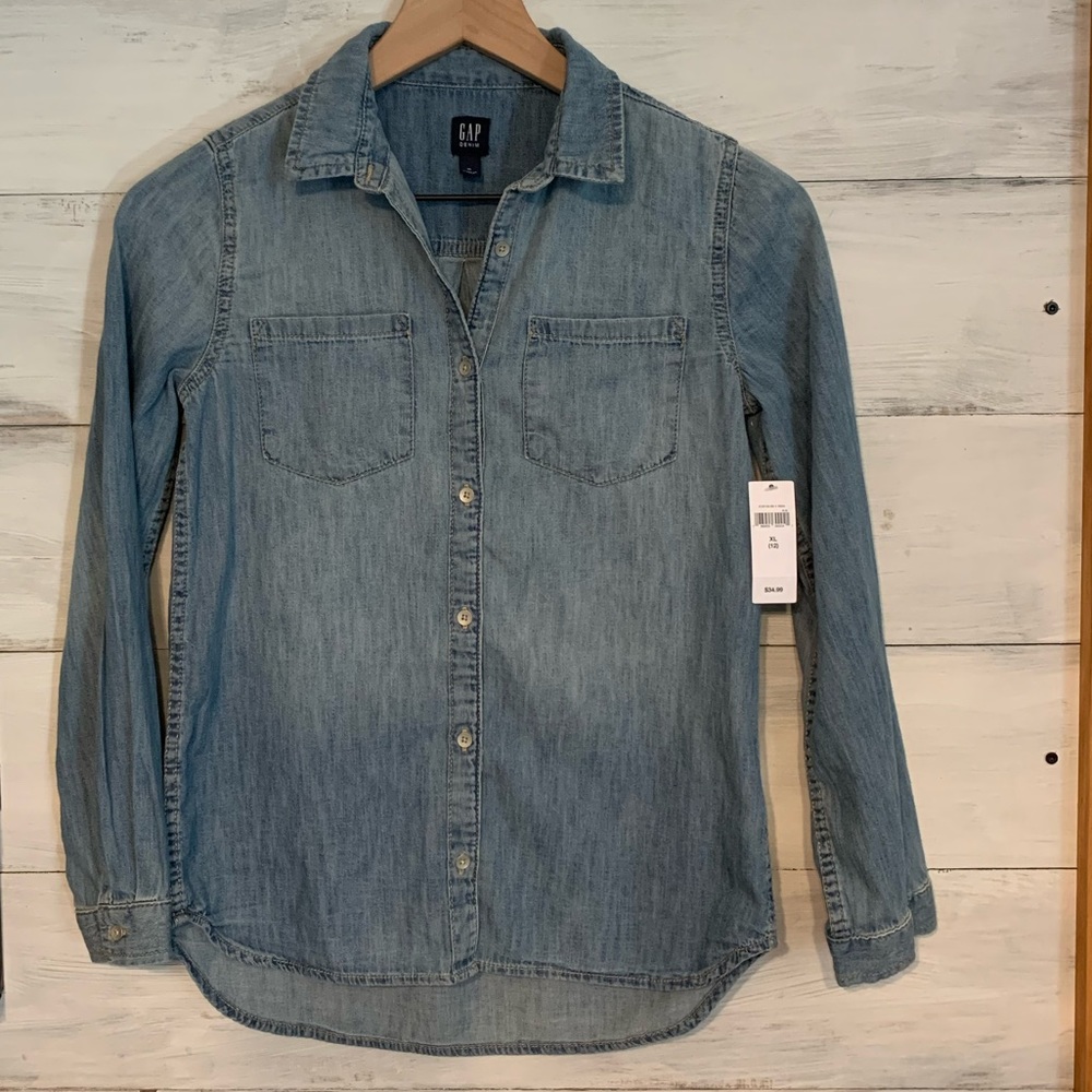 GAP NWT Jean shirt soft cotton